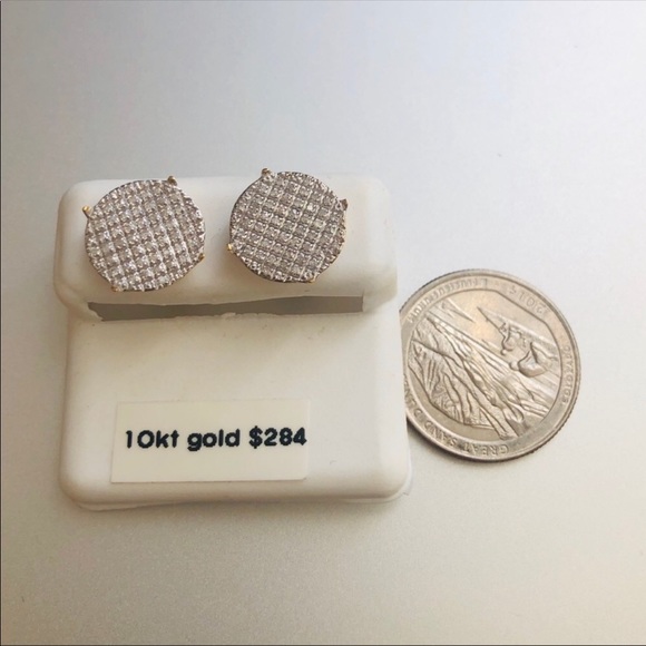 10 KT Gold Diamond Earring Studs 💎 - Picture 2 of 2